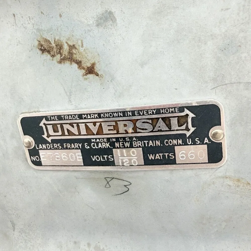 UNIVERSAL Electric Waffle Iron Grill E7360E LANDERS FRARY & CLARK Tested Works
